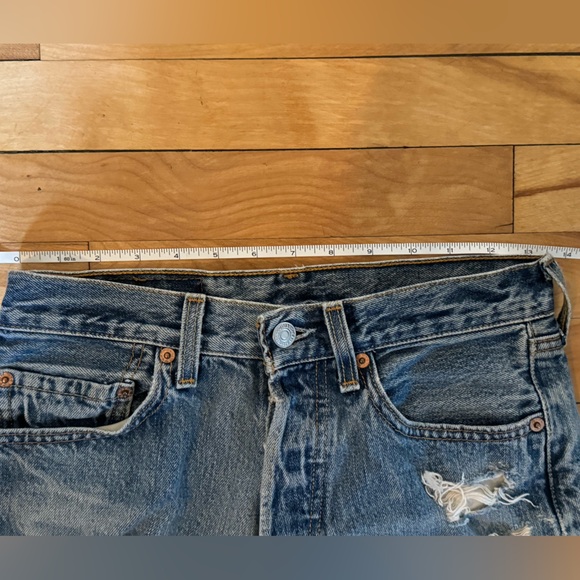 Levi’s 501 hand distressed jeans denim straight leg women’s ripped 27 26 small - Picture 5 of 10